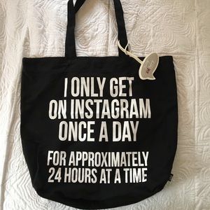 Tote bag